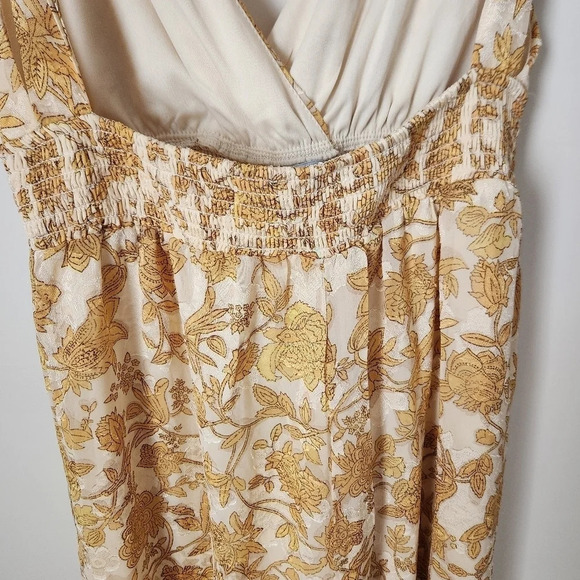 NWT Lulu's | Forever Days Cream Floral Jacquard Tie Strap Wide Leg Jumpsuit Sz M - Picture 10 of 13